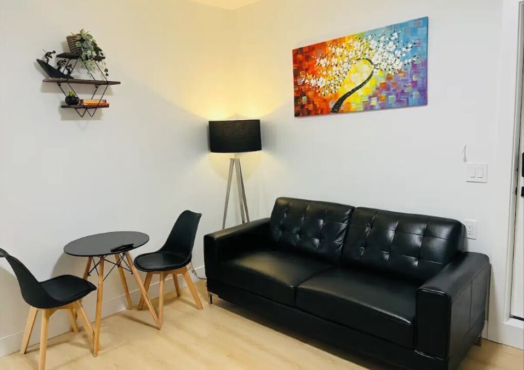 Photo of Livingroom in Surrey