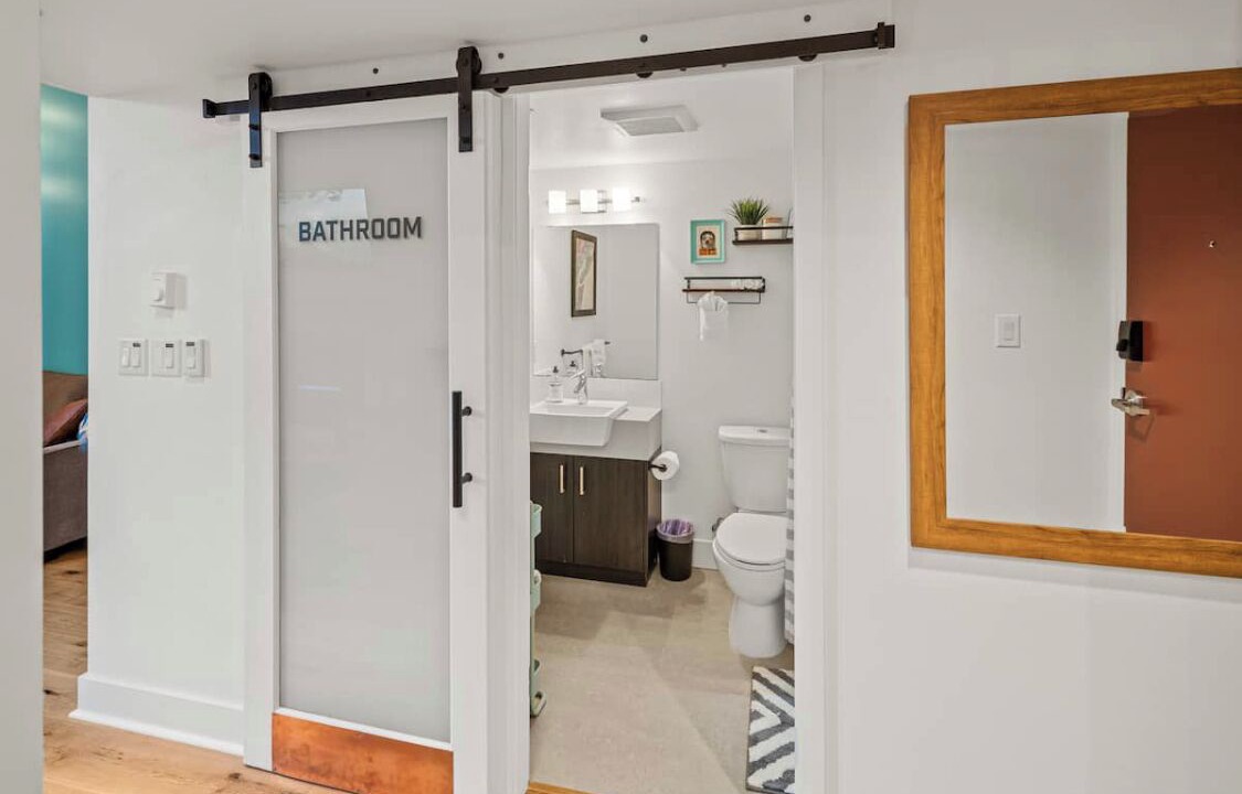 Photo of Bathroom in Inner Harbour