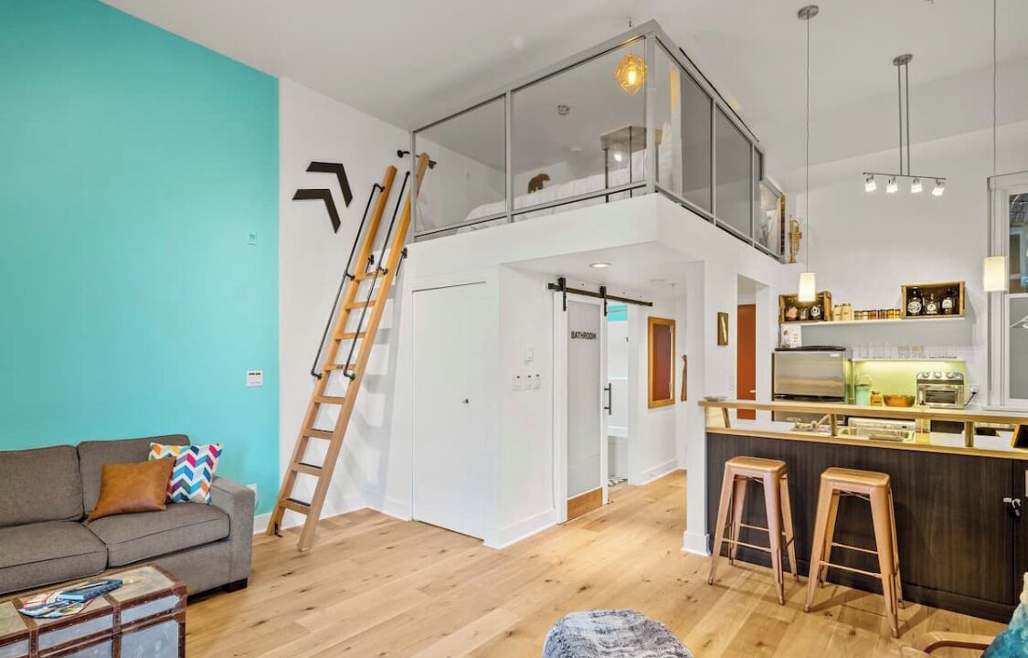 Photo of Livingroom in Inner Harbour