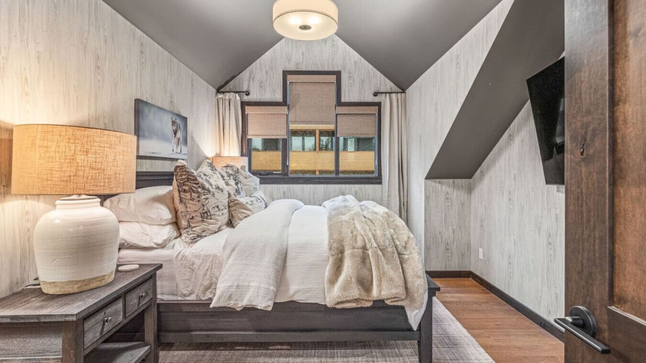Photo of Bedroom in Canmore