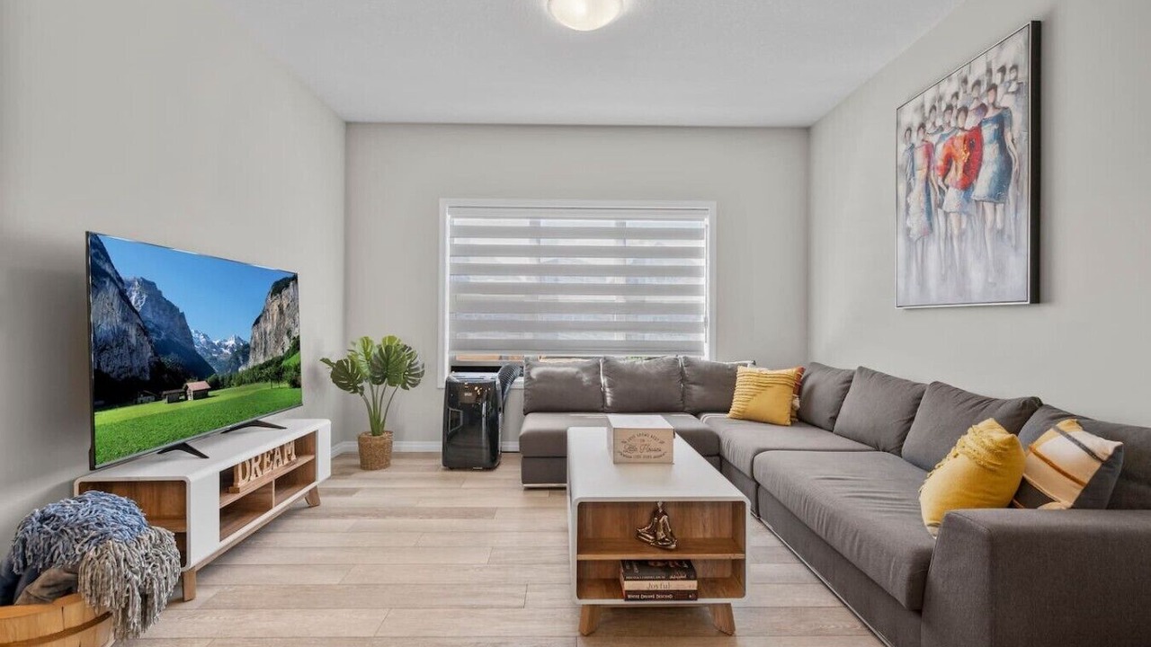 Photo of Livingroom in Calgary