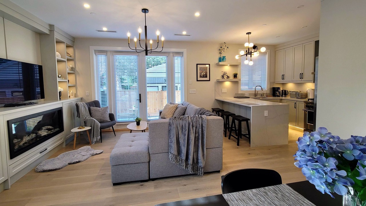 Photo of Livingroom in Kitsilano