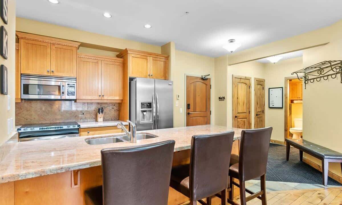 Photo of Kitchen in Big White Ski Resort
