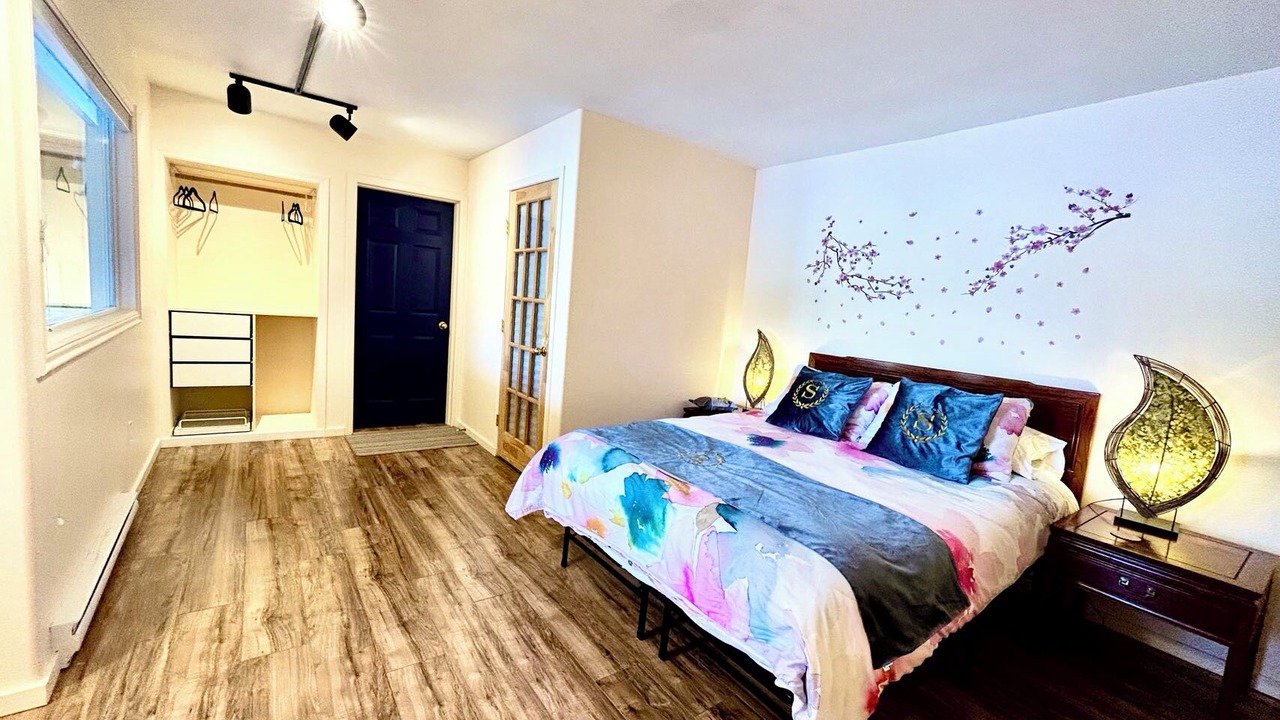 Photo of Bedroom in Pender Island