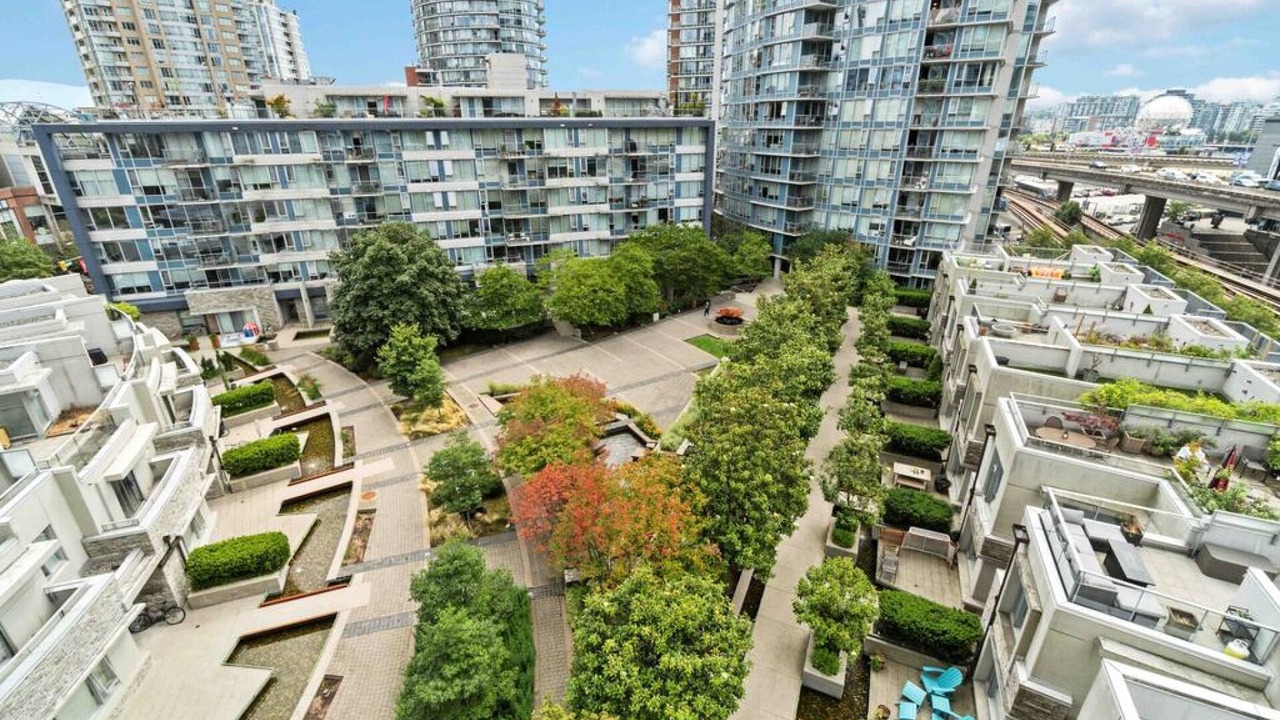 Photo of Outdoor in Crosstown