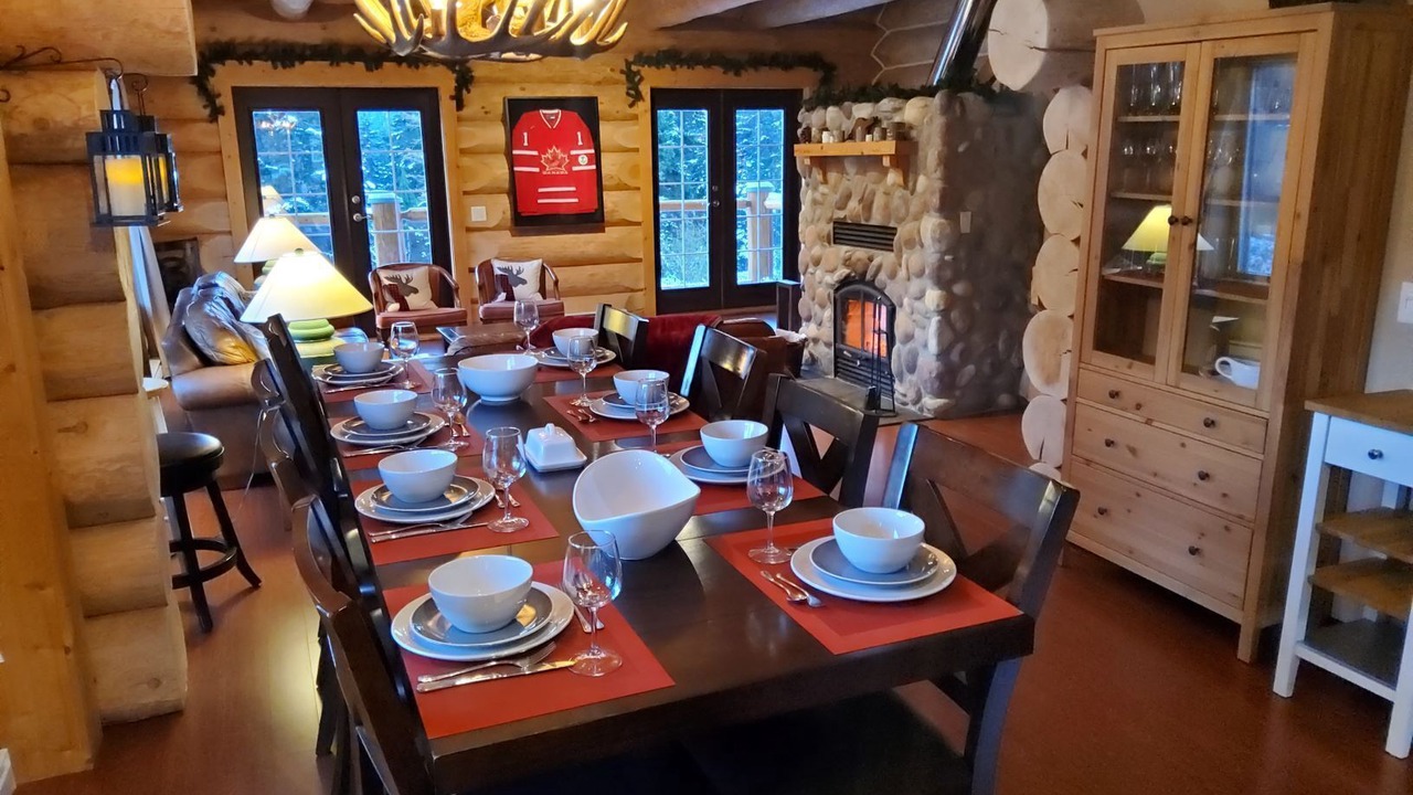 Photo of Bedroom in Hemlock Valley