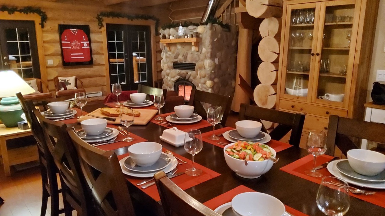 Photo of Livingroom in Hemlock Valley