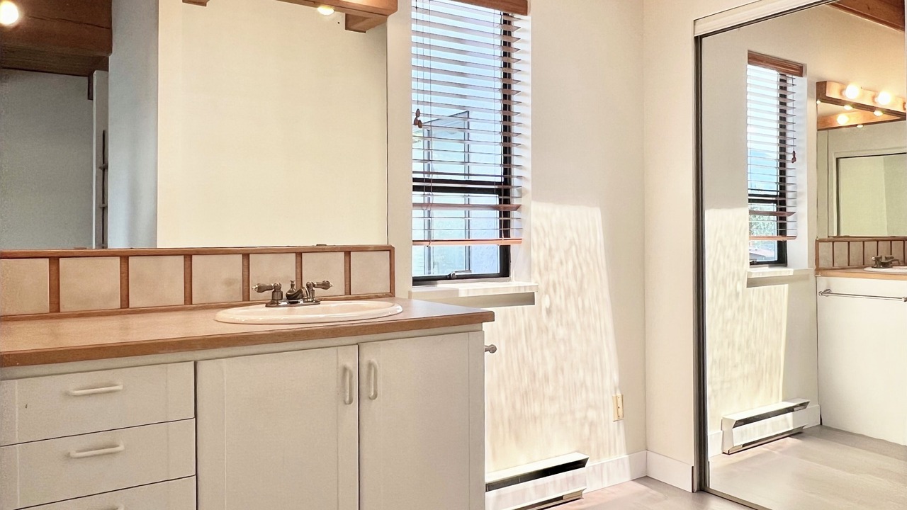 Photo of Bathroom in West Vancouver