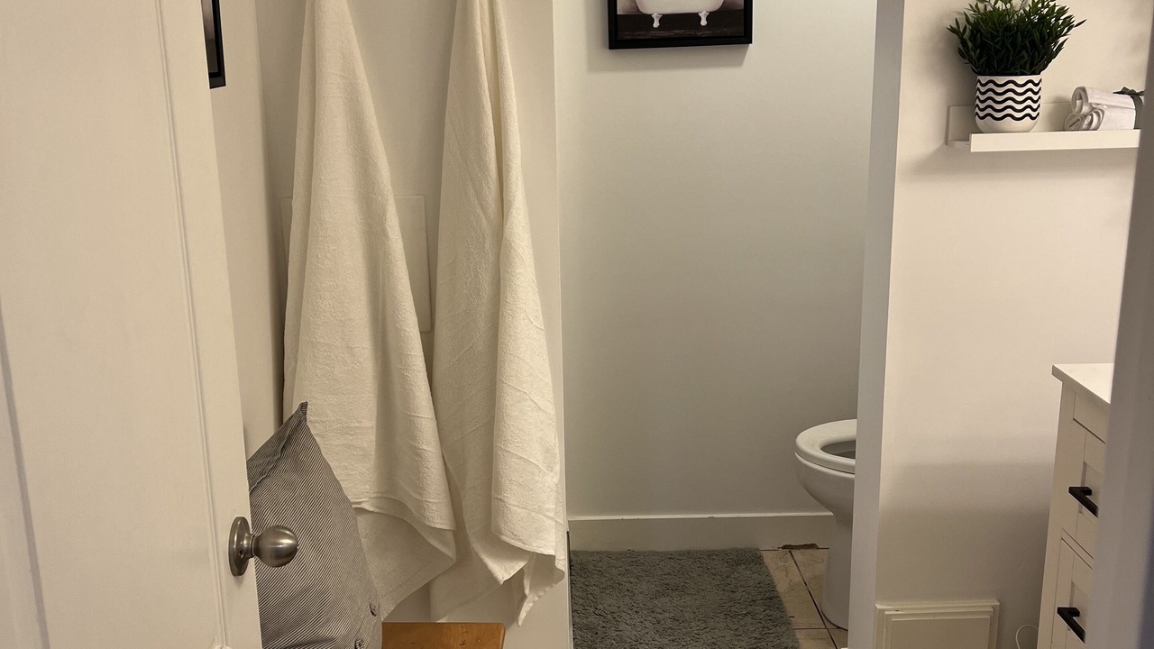 Photo of Bathroom in Cedarbrae