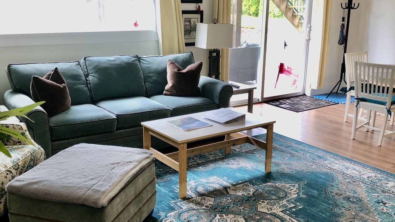 Photo of Livingroom in Campbell River
