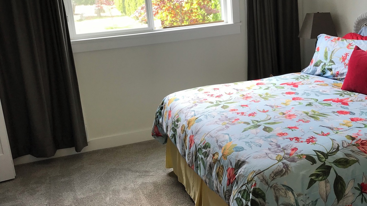 Photo of Bedroom in Campbell River