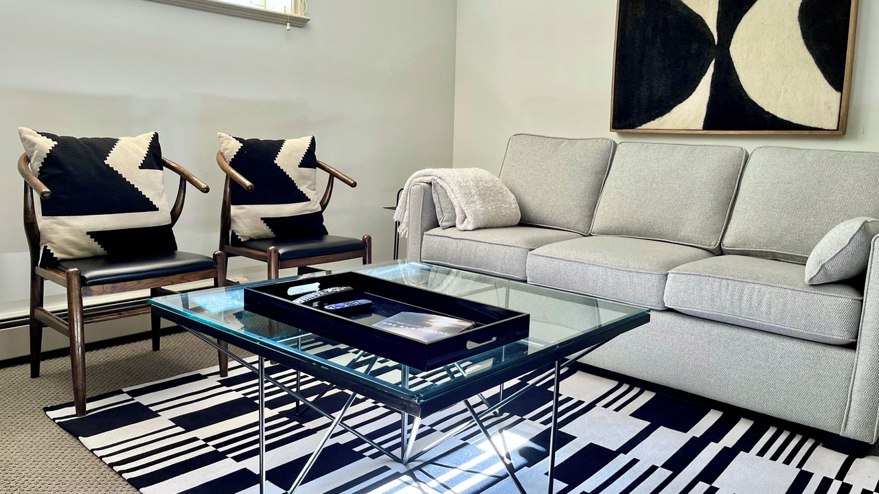 Photo of Livingroom in Upper Lonsdale