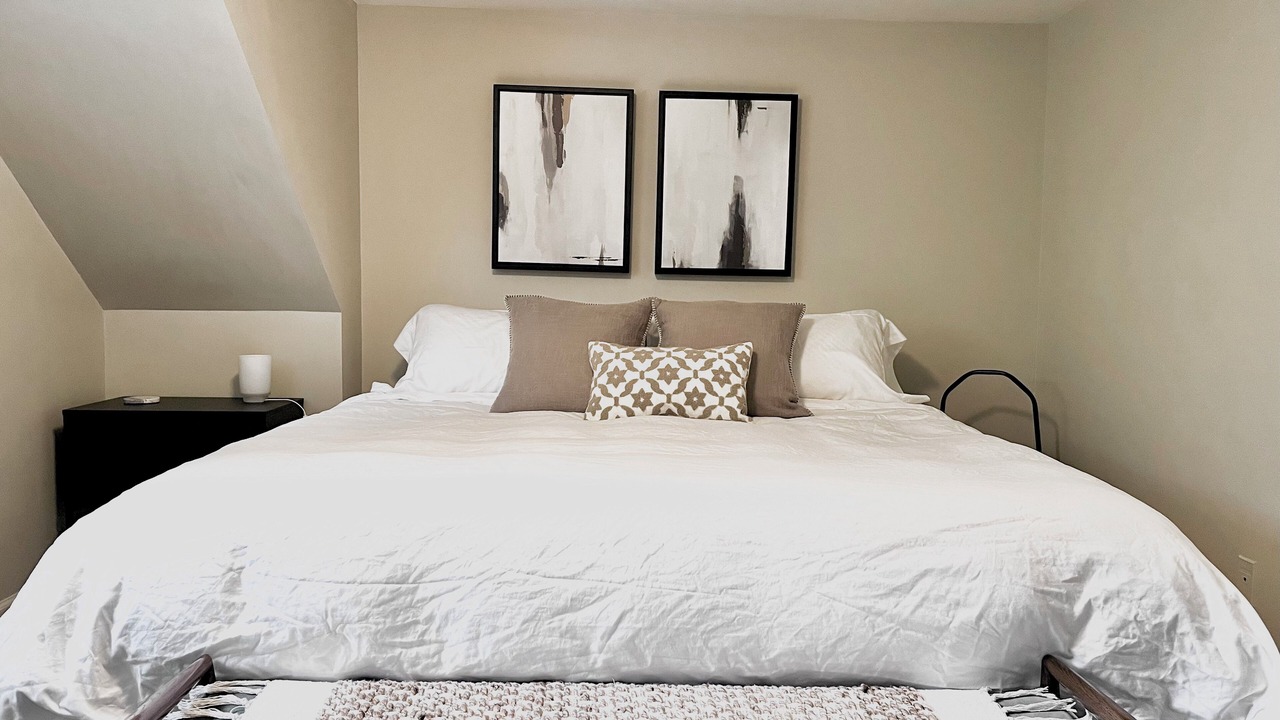 Photo of Bedroom in Upper Lonsdale