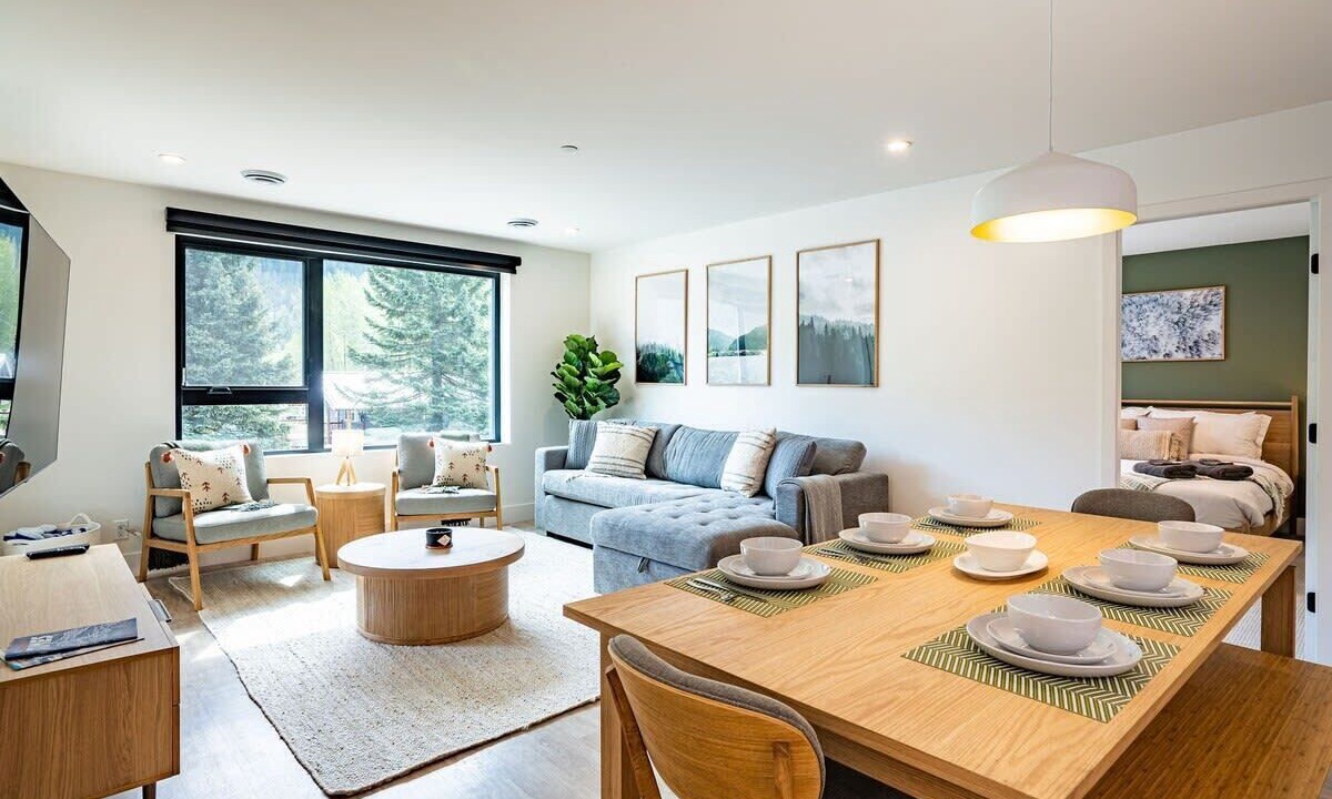 Photo of Livingroom in Revelstoke