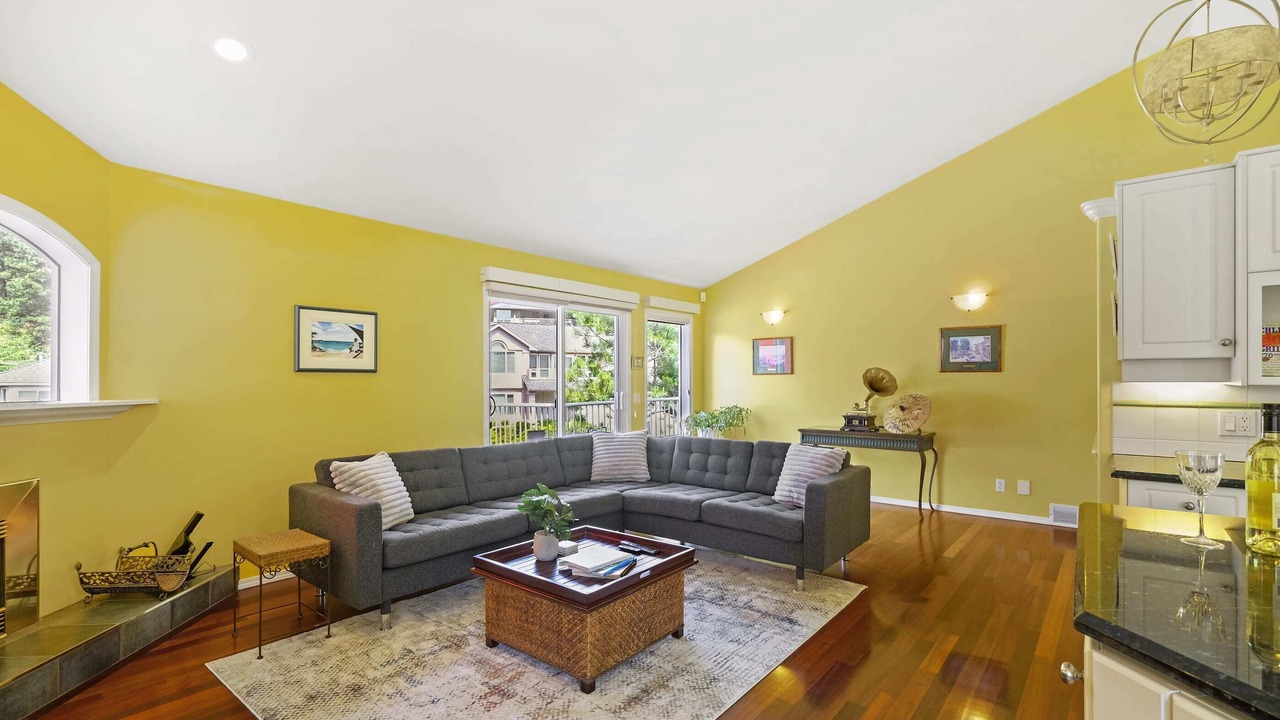Photo of Livingroom in Dilworth Mountain Estates