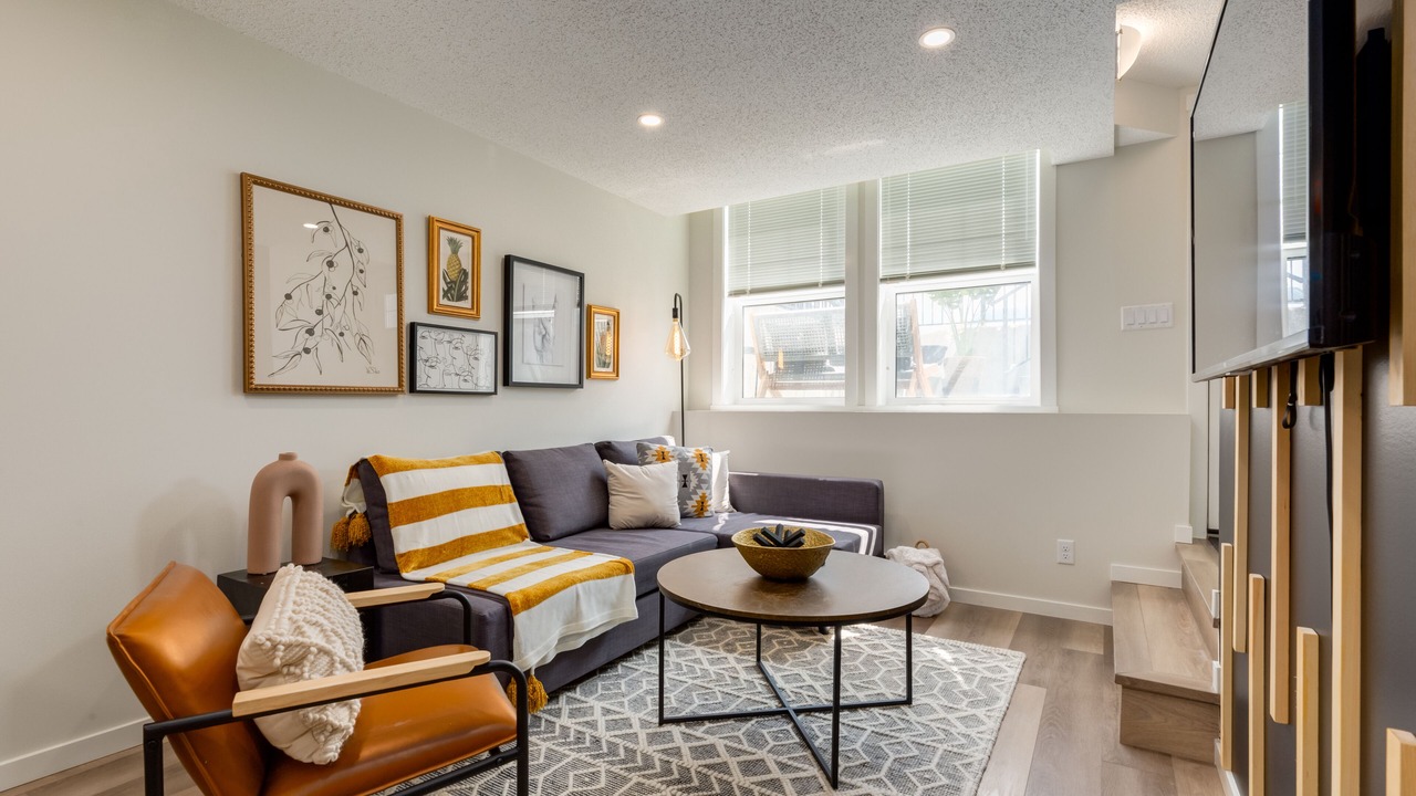 Photo of Livingroom in Cranston