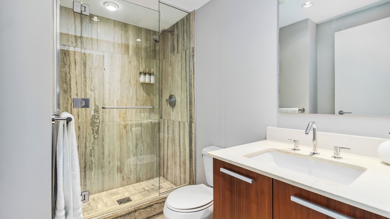 Photo of Bathroom in Inner Harbour