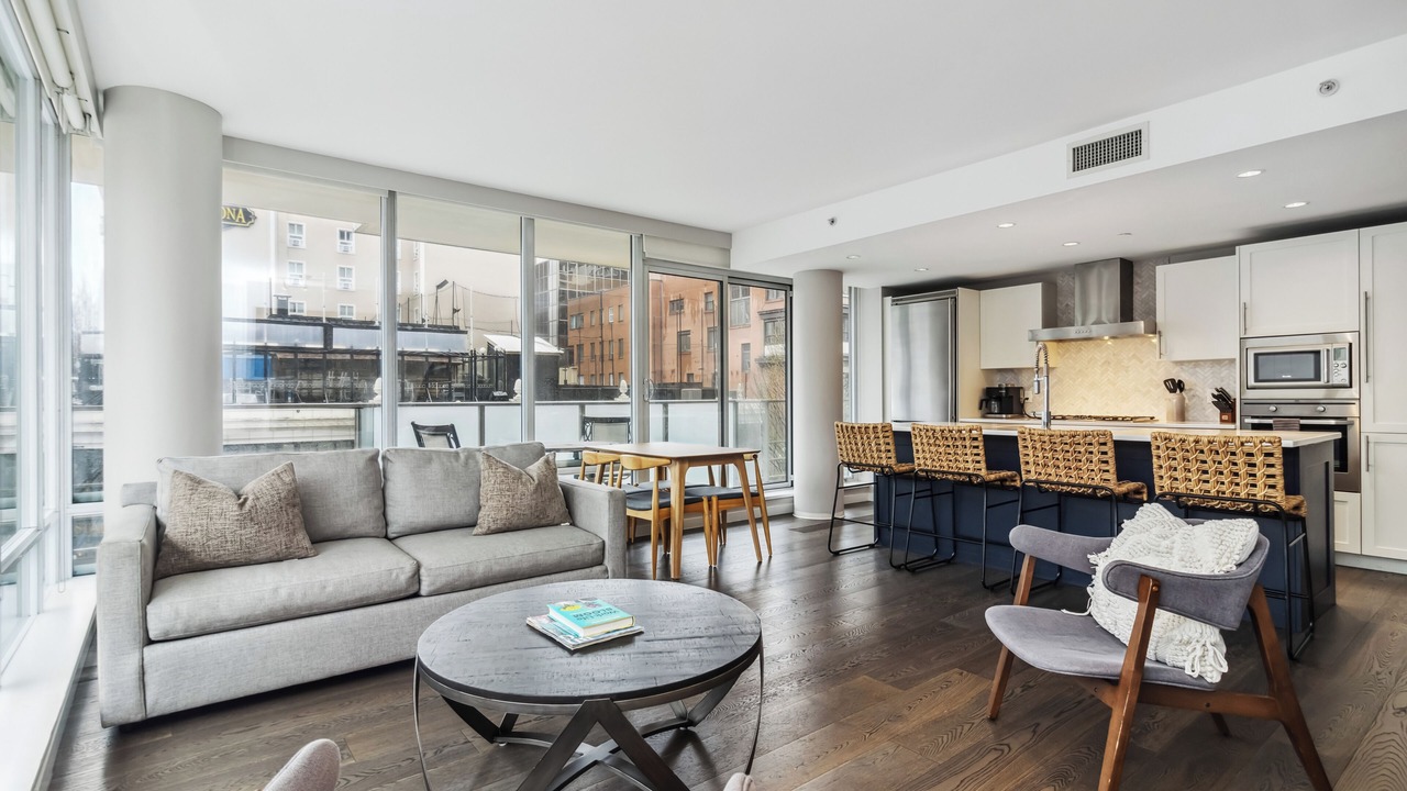 Photo of Livingroom in Inner Harbour