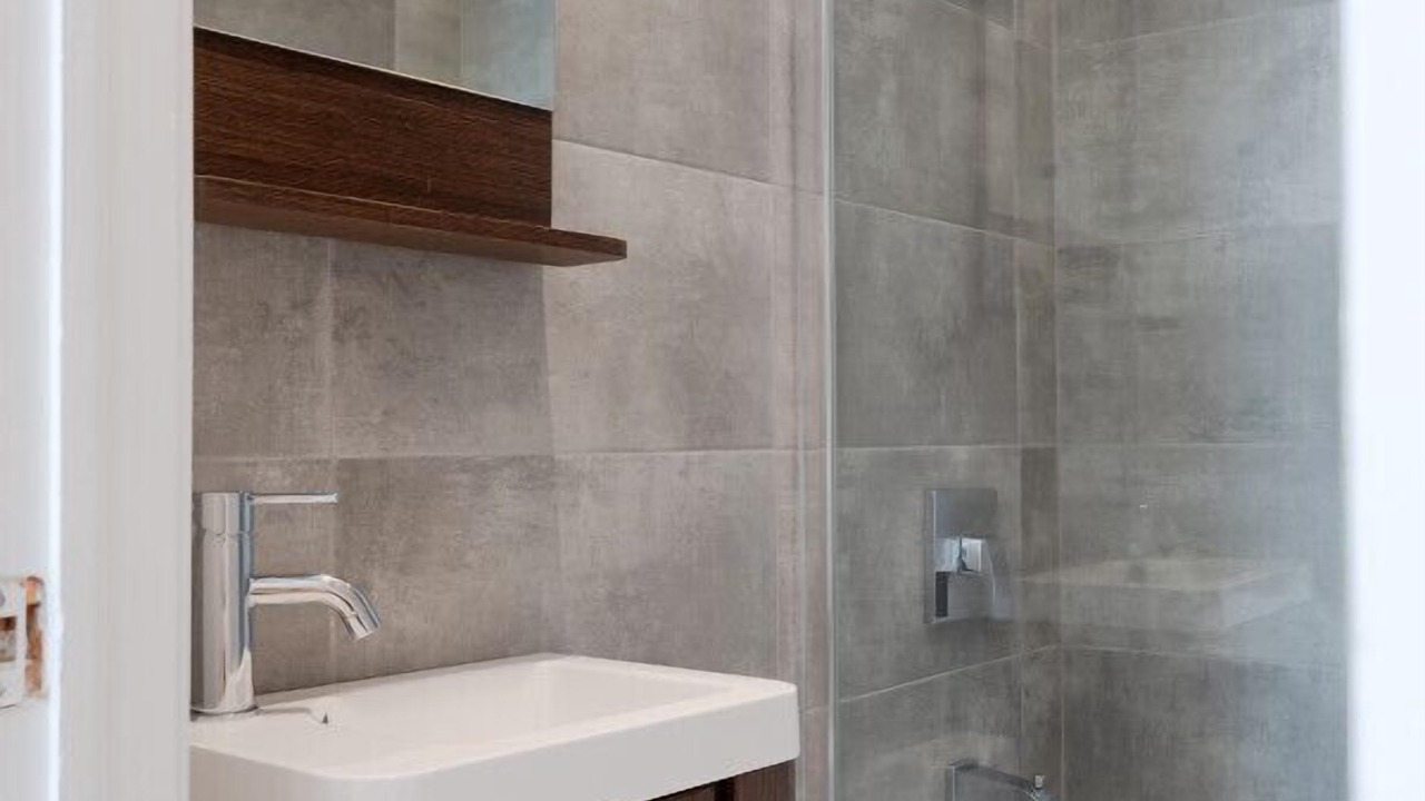 Photo of Bathroom in Plateau Mont Royal