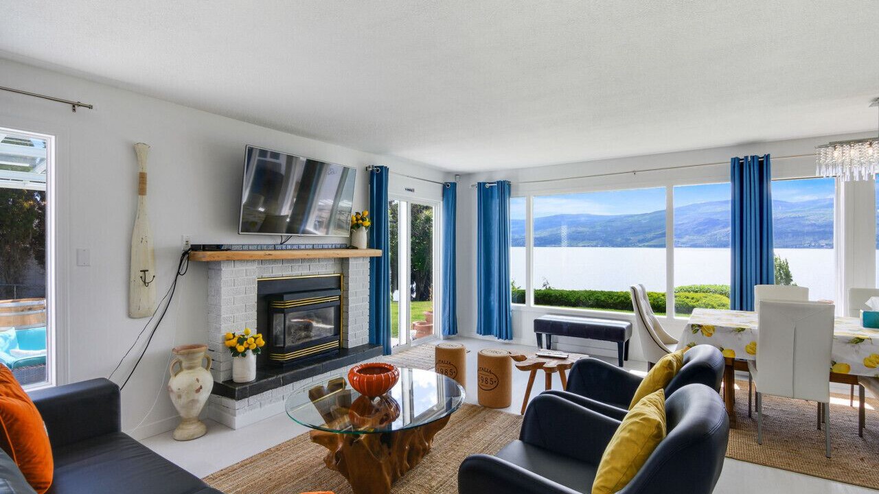 Photo of Livingroom in Westbank