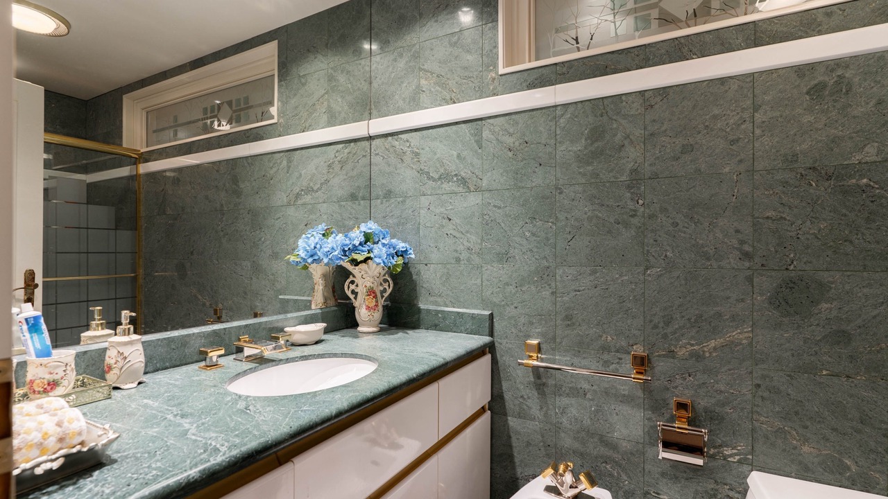 Photo of Bathroom in West Vancouver