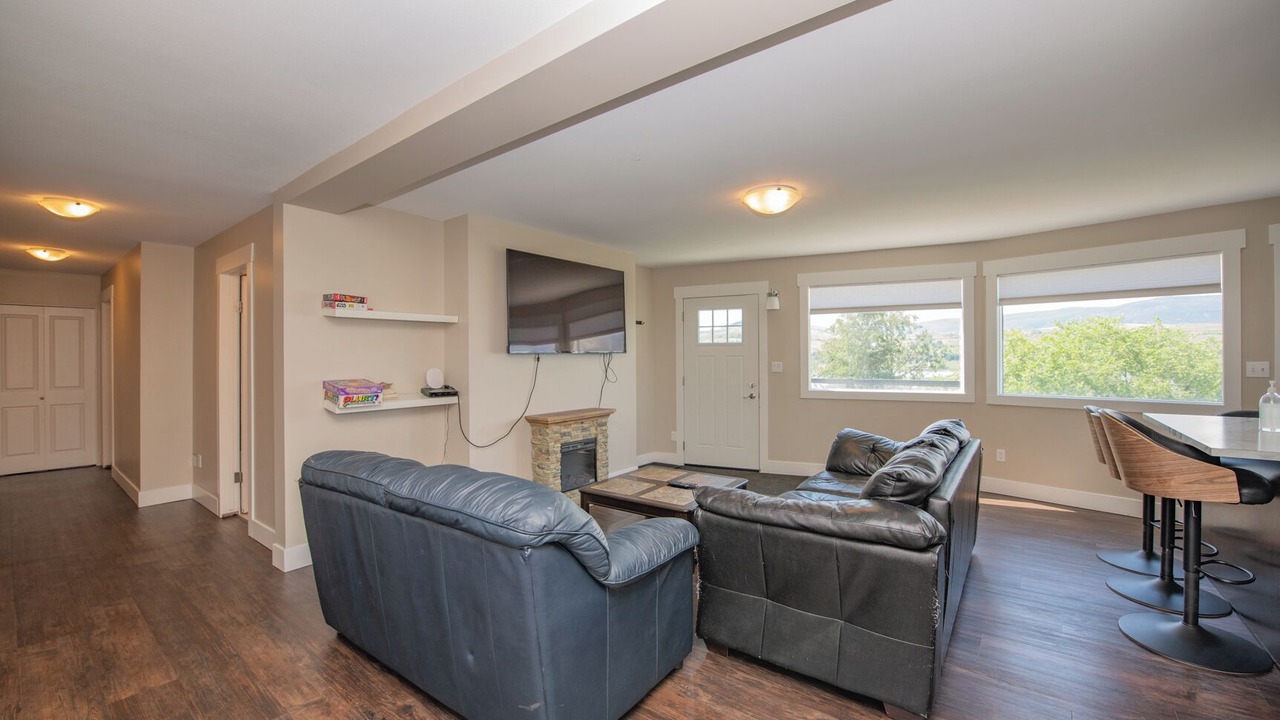 Photo of Livingroom in Vernon
