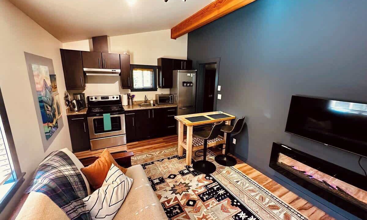 Photo of Livingroom in Port Renfrew