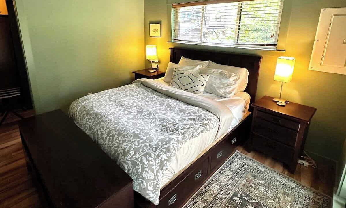 Photo of Bedroom in Port Renfrew