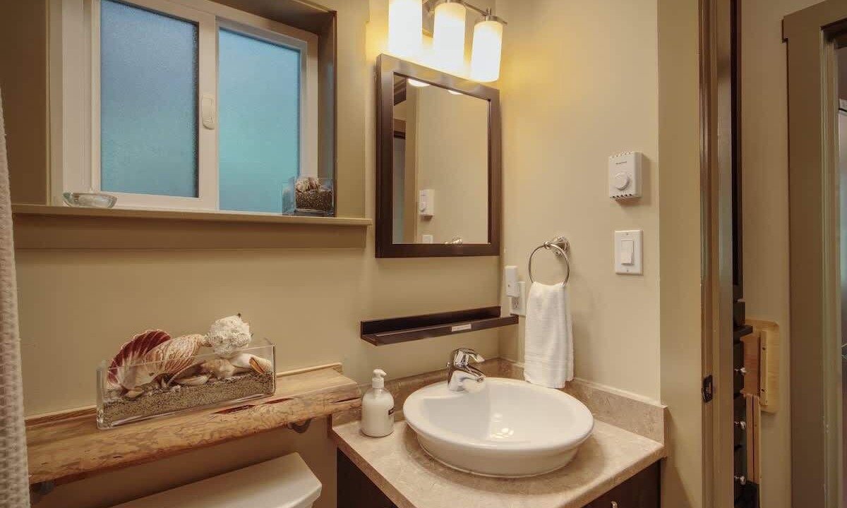 Photo of Bathroom in Port Renfrew