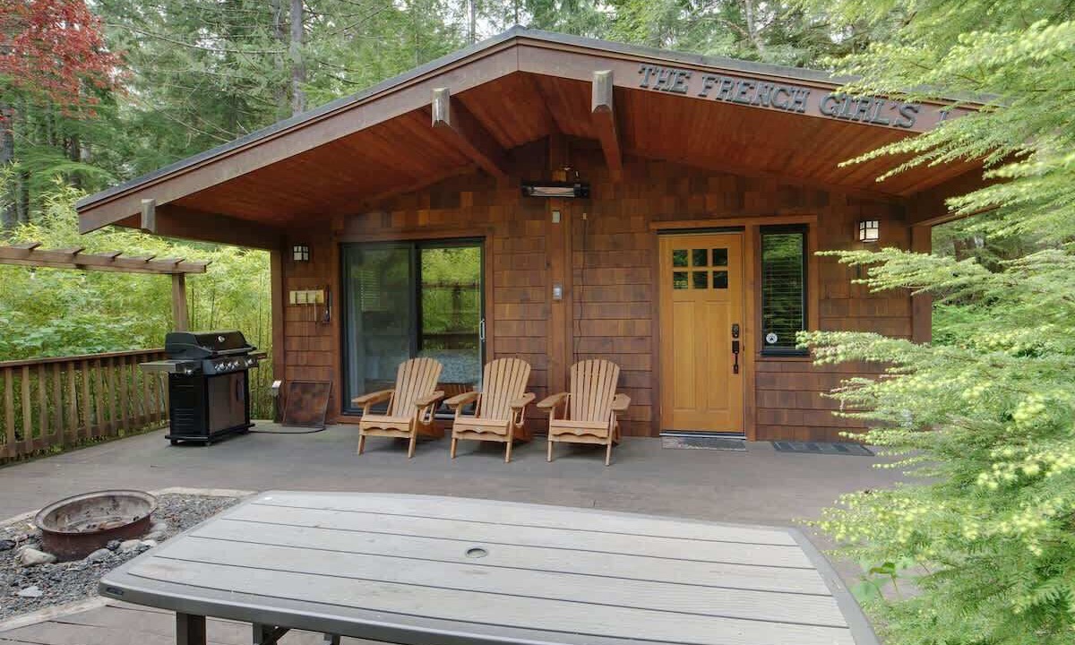 Photo of Patio Balcony in Port Renfrew
