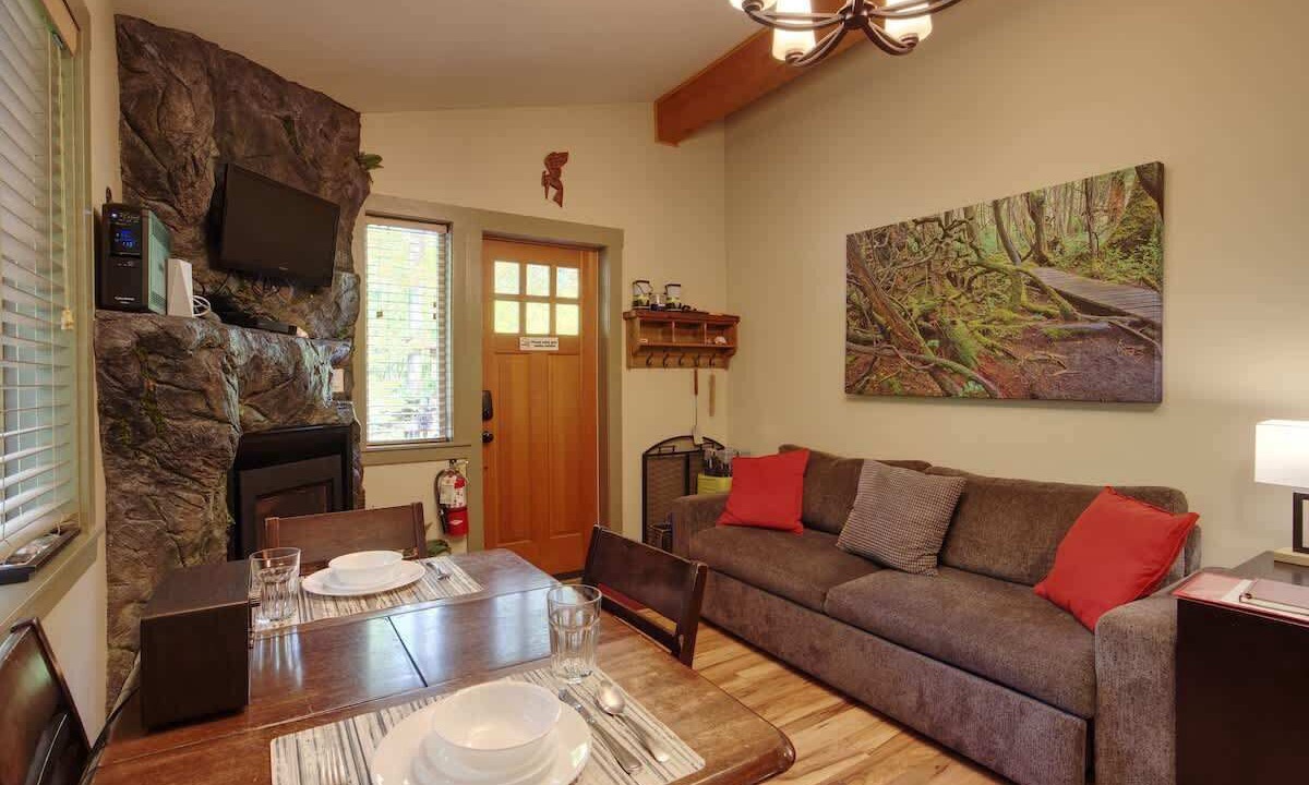 Photo of Livingroom in Port Renfrew