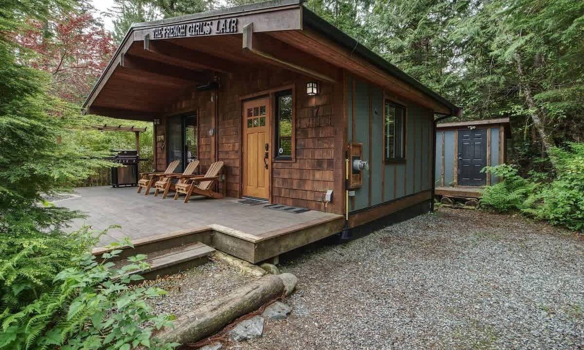 Photo of Patio Balcony in Port Renfrew