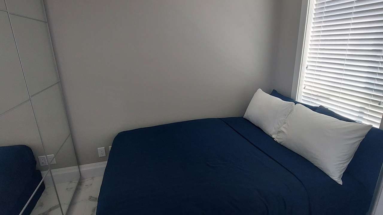 Photo of Bedroom in East Side