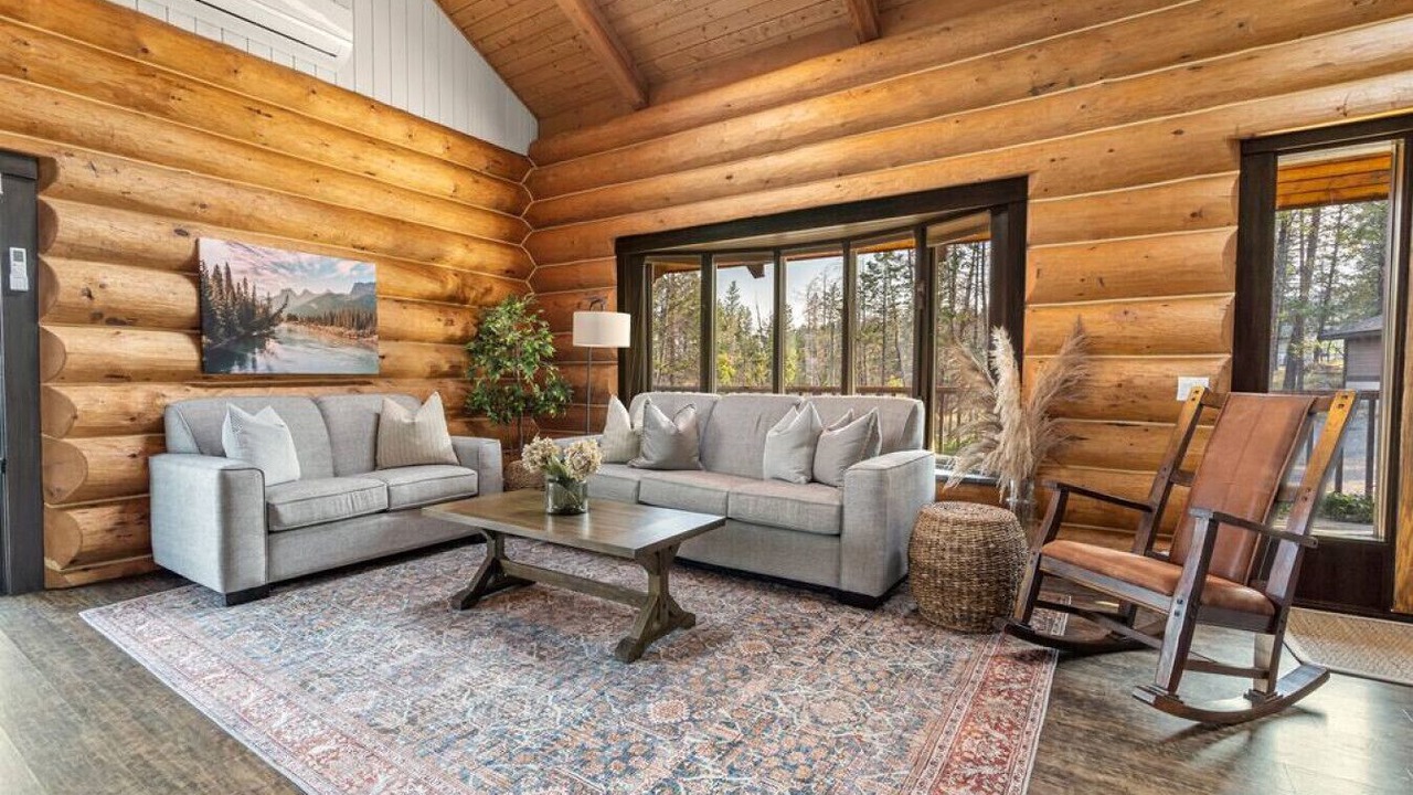 Photo of Livingroom in Invermere