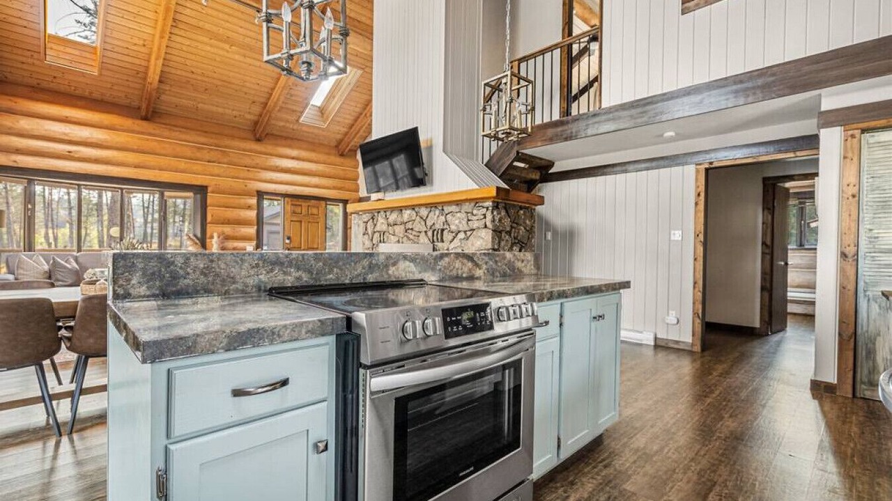 Photo of Kitchen in Invermere