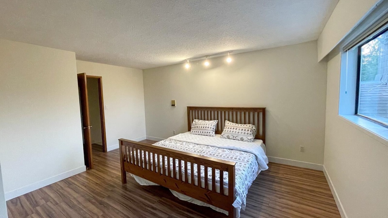 Photo of Bedroom in Langley