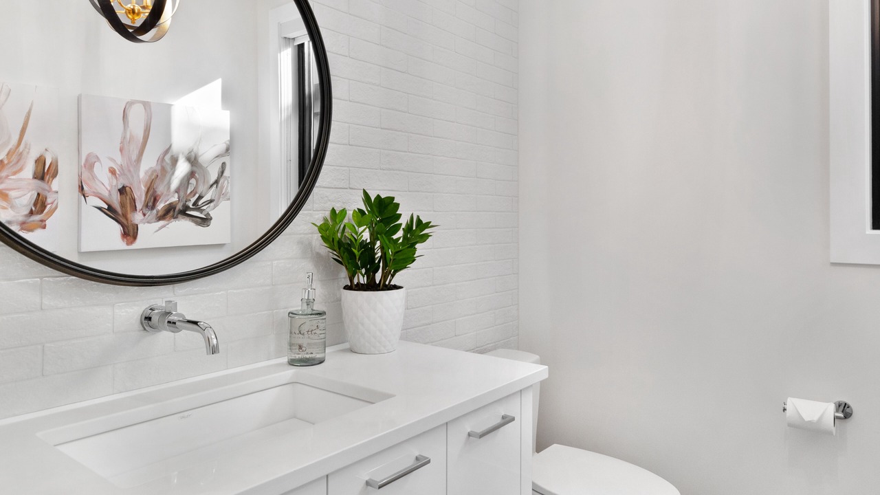 Photo of Bathroom in Okanagan-Similkameen