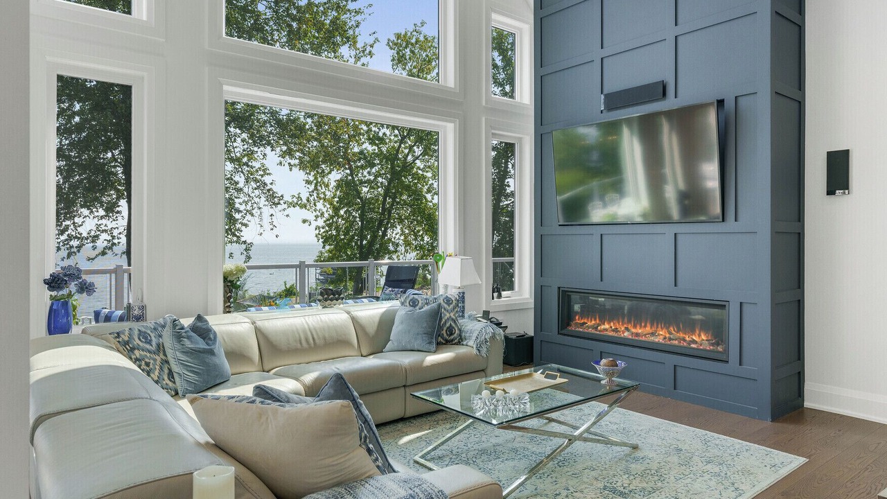 Photo of Livingroom in Innisfil