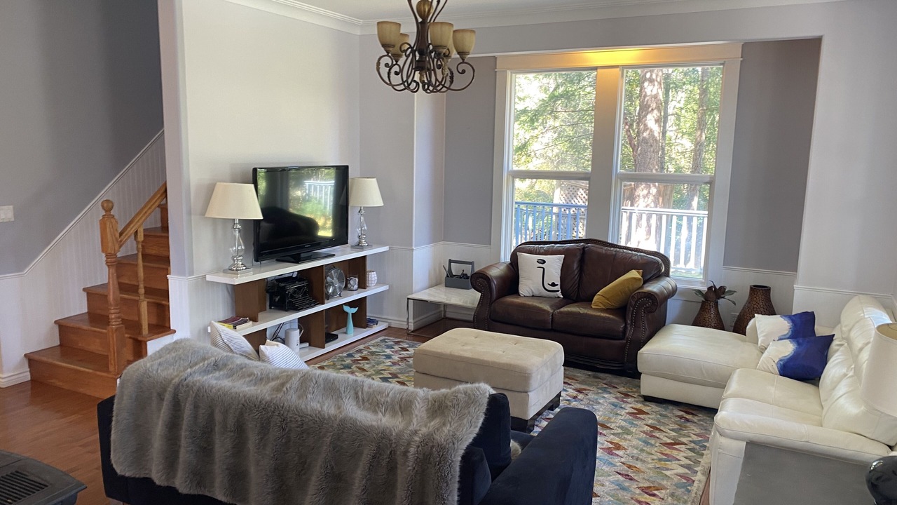 Photo of Livingroom in Halfmoon Bay