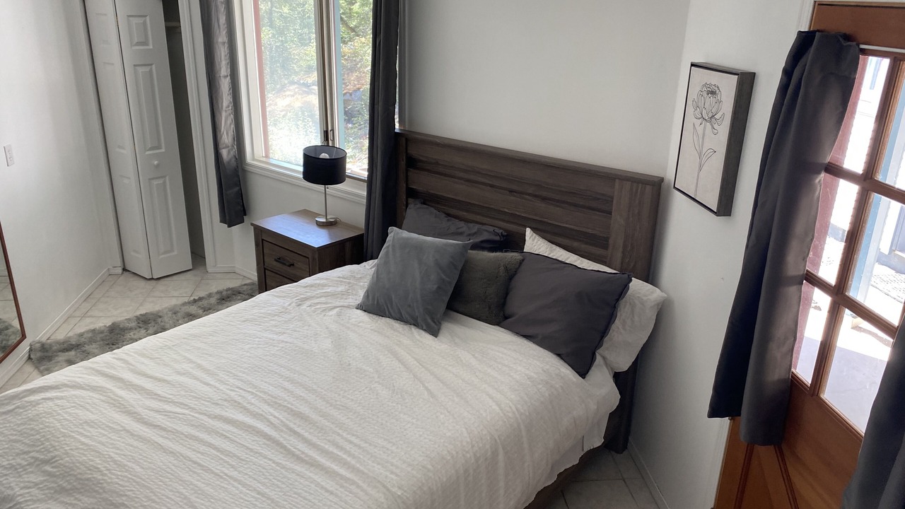 Photo of Bedroom in Halfmoon Bay