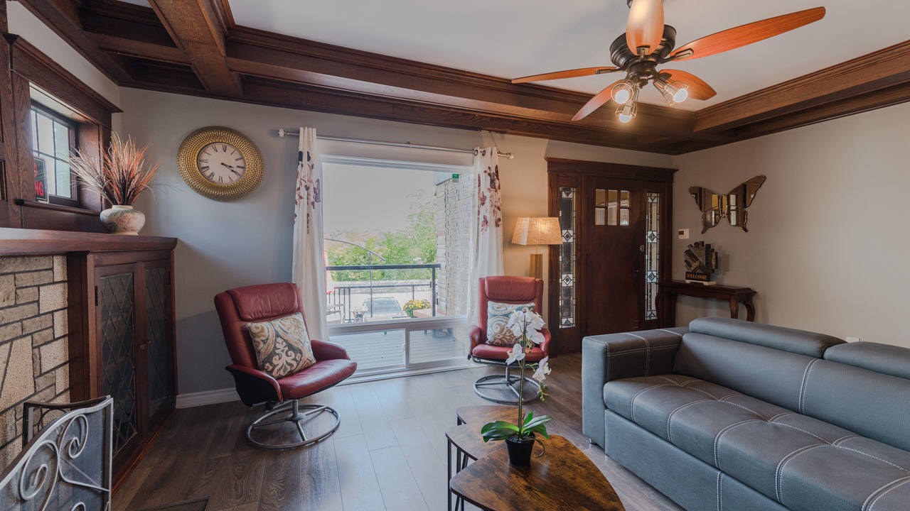 Photo of Livingroom in Niagara Falls