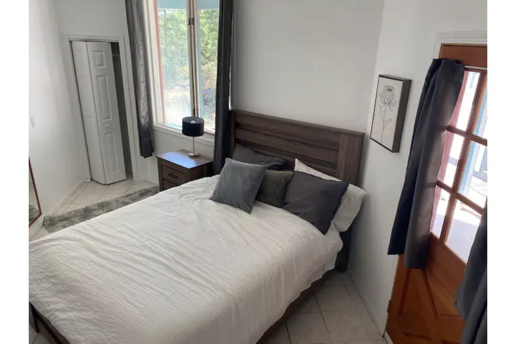 Photo of Bedroom in Halfmoon Bay