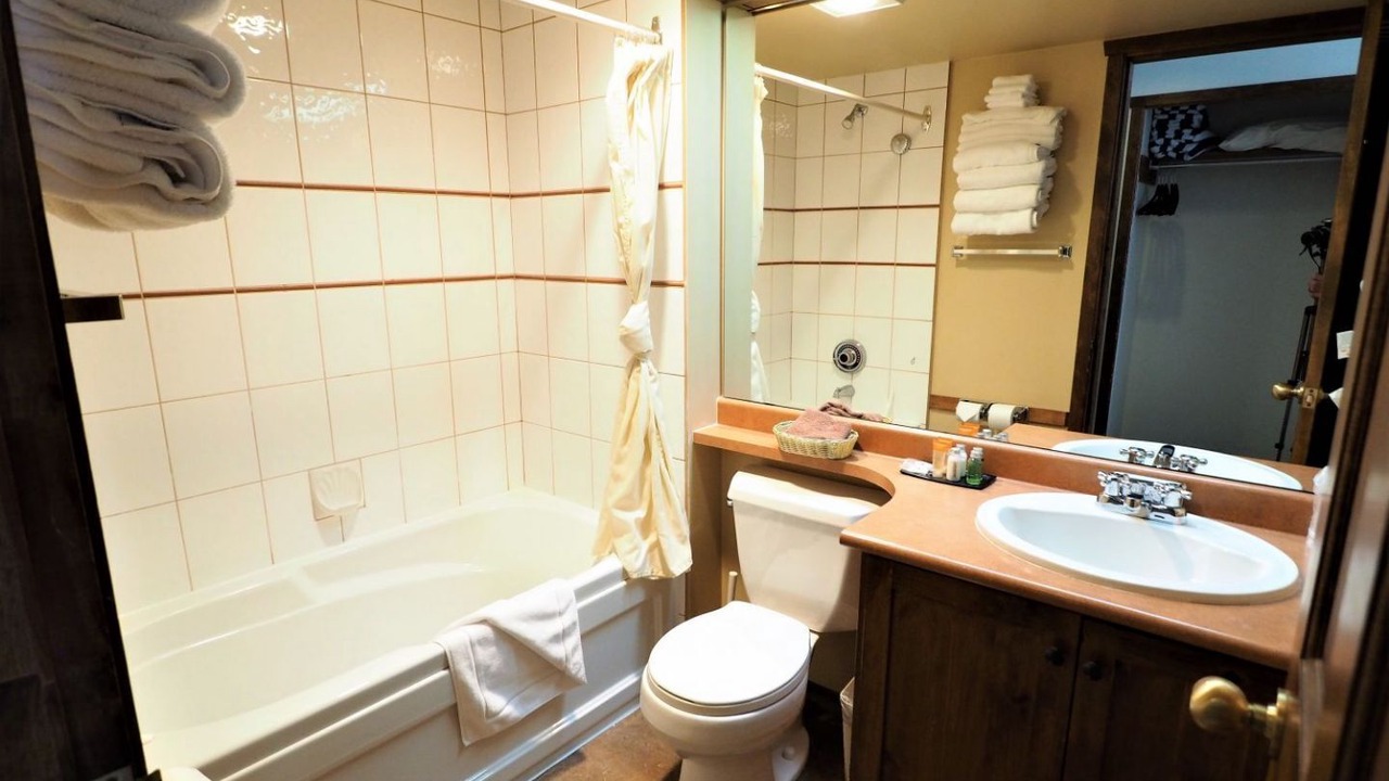 Photo of Bathroom in Apex Mountain