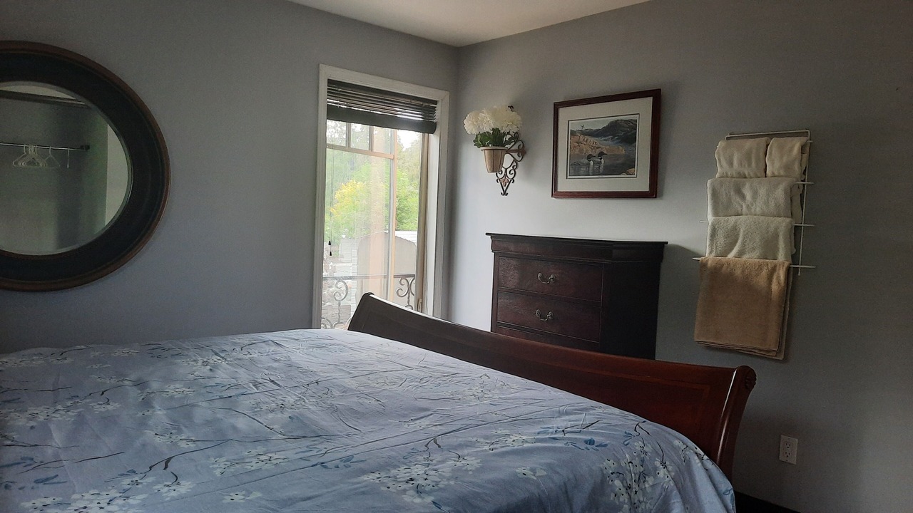 Photo of Bedroom in Scotch Creek