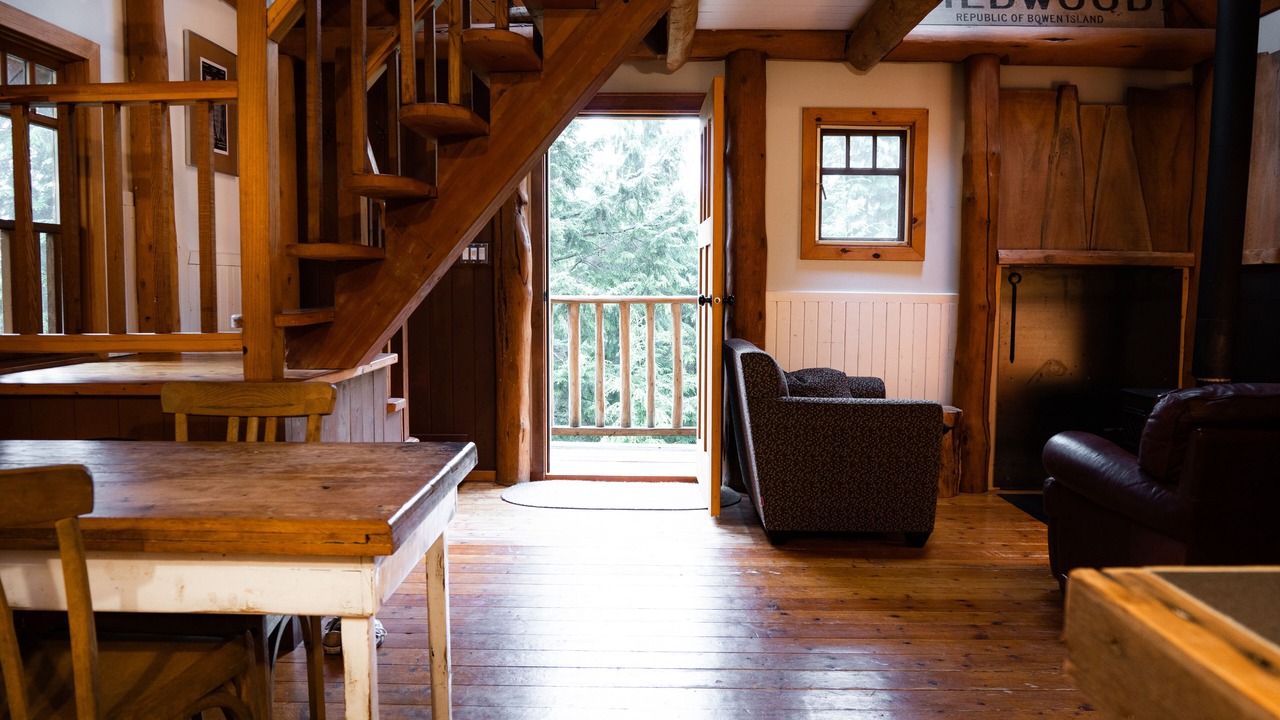 Photo of Livingroom in Bowen Island