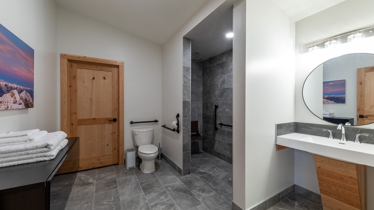 Photo of Bathroom in Golden