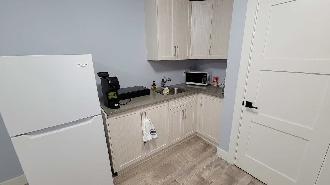 Photo of Kitchen in Saanich West
