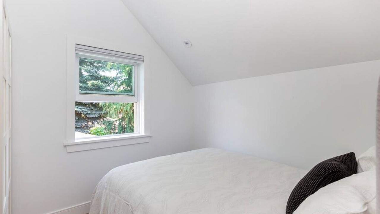 Photo of Bedroom in Grandview-Woodland