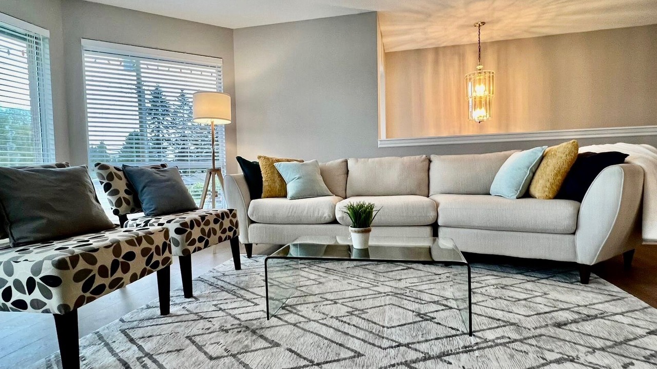 Photo of Livingroom in Maple Ridge