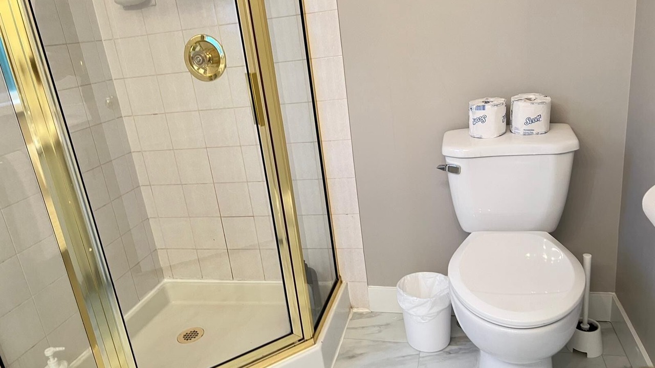 Photo of Bathroom in Maple Ridge